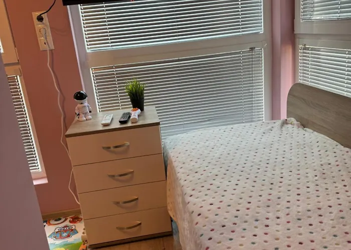 2-bedroom With Private Parking Fast Wifi 3-aircon 3-smarttvs Workdesk Youtube Premium And Netflix Appartamento